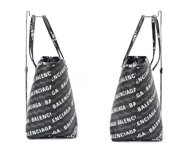 imgrc0106982699 Balenciaga Tote Bag Signature Large Black