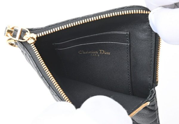 imgrc0107035456 Dior Caro Cannage Lambskin Multifunction Pouch Black