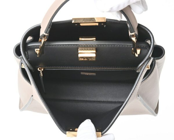 imgrc0107618453 Fendi Peekaboo Iconic Essential Nappa Black