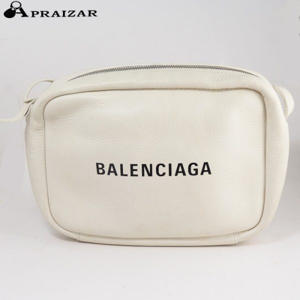 imgrc0155376368 BALENCIAGA Everyday Camera Bag S Shoulder Bag White