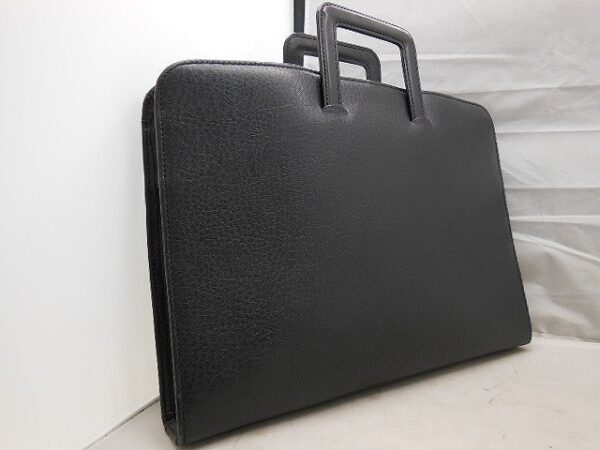 kjd205503628 2 Burberry Briefcase Black