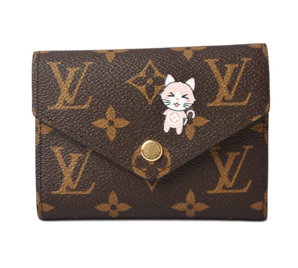 l 0130 p00182 2 1 Louis Vuitton Victorine Mini Wallet Monogram My LV World Tour