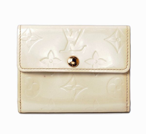 l 16 0037 1 Louis Vuitton Ludlow Vernis Coin Case White