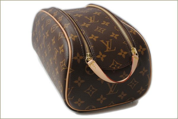 l 16 0174 3 Louis Vuitton True Toilet Pouch Monogram Brown