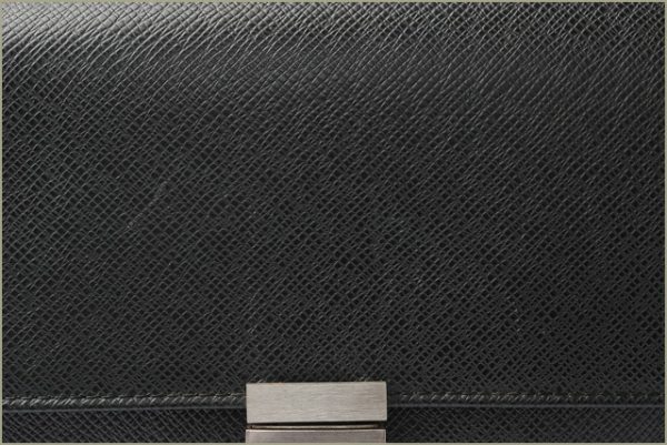 l 17 0134 6 Louis Vuitton Selenga Taiga Clutch Bag Black