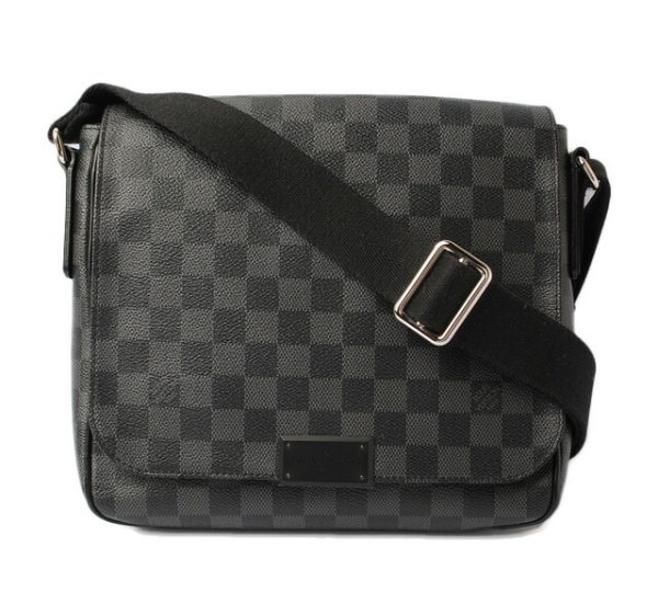 l 17 0136 1 Louis Vuitton District PM Damier Graphite Shoulder Bag Black