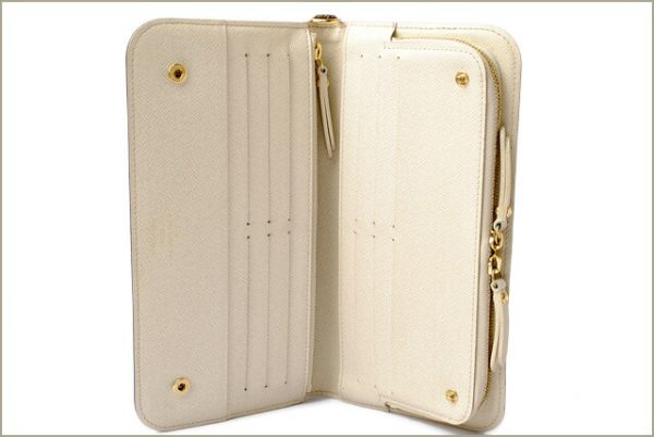 l 18 0005 4 Louis Vuitton iPhone Folio Case Monogram Case