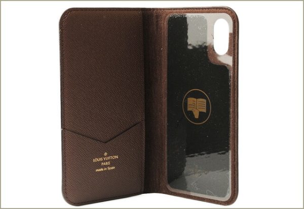 l 18 0041 2 Louis Vuitton iPhone Folio Case Monogram Brown