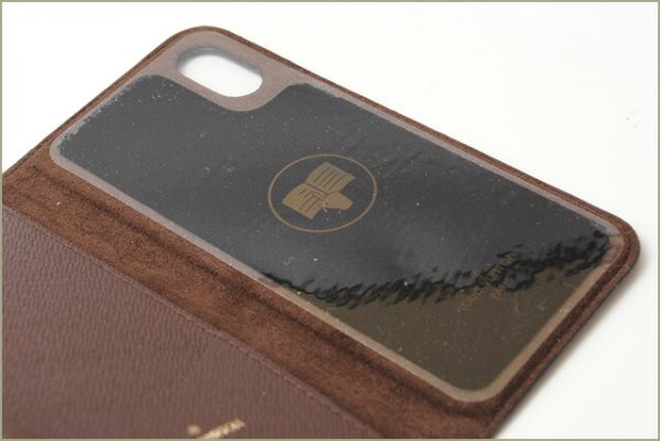 l 18 0041 4 Louis Vuitton iPhone Folio Case Monogram Brown