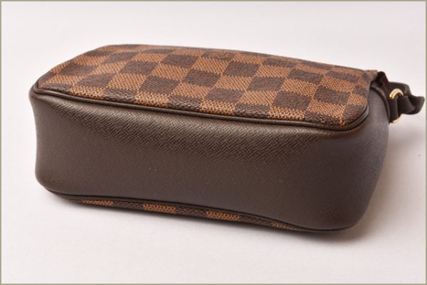 l 18 0083 4 Louis Vuitton Truth Makeup Accessory Pouch Damier Pouch