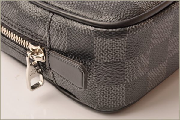 l 18 0084 8 Louis Vuitton Truth Toilette PM Pouch Damier Graphite Black