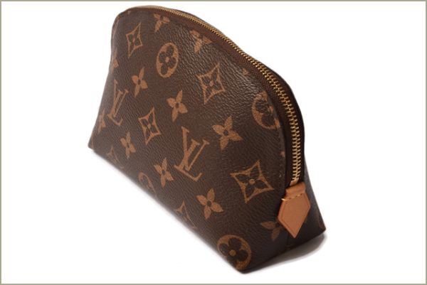 l 18 0087 2 Louis Vuitton Monogram Pouch