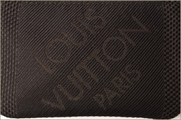 l 18 0094 5 Louis Vuitton Pochette Chain Wallet Damier Jean Black Wallet