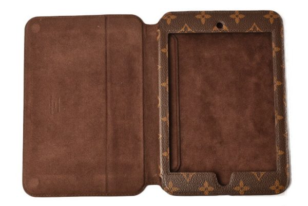 l 19 0004 6 Louis Vuitton Etui iPad Mini Folio Case Monogram Case