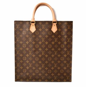 l 19 0015 1 Gucci GG Marmont Body Bag