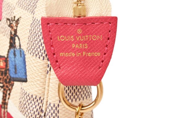 l 19 0018 7 Louis Vuitton Mini Pochette Accessoire Damier Azur White