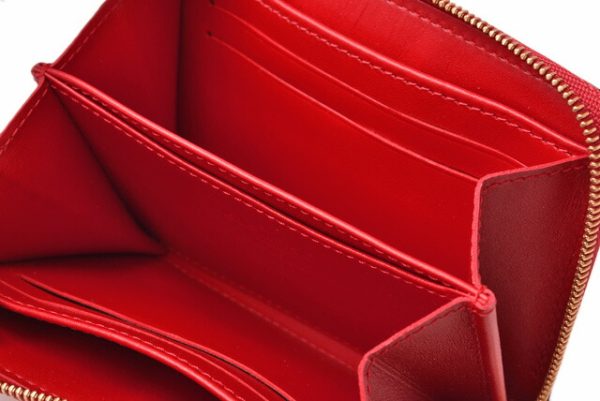 l 19 0022 7 Louis Vuitton Zippy Coin Vernis Red