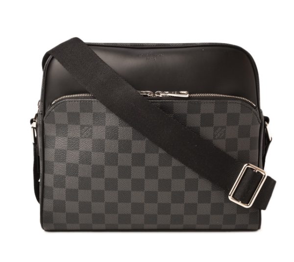 l 19 0024 1 Louis Vuitton Shoulder Bag Dayton PM Damier Graphite