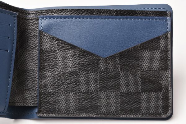 l 19 0040 8 Louis Vuitton Multiple Wallet Damier Graphite Black