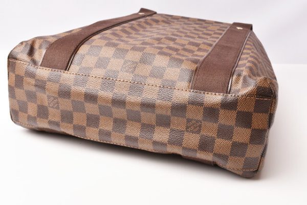 l 19 0049 5 Louis Vuitton Hippo Bobur Damier Tote Bag