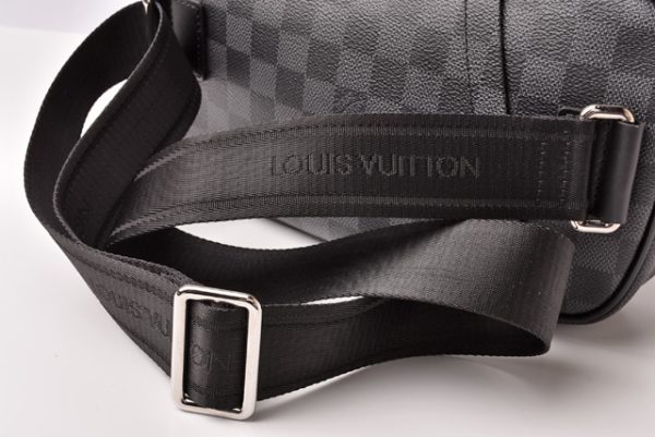 l 19 0066 9 Louis Vuitton Umbraer Shoulder Bag Damier Graphite