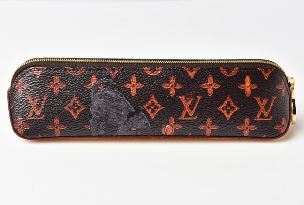 l 19 0089 3 Louis Vuitton Truth Elisabeth Pen Case Catogram Brown