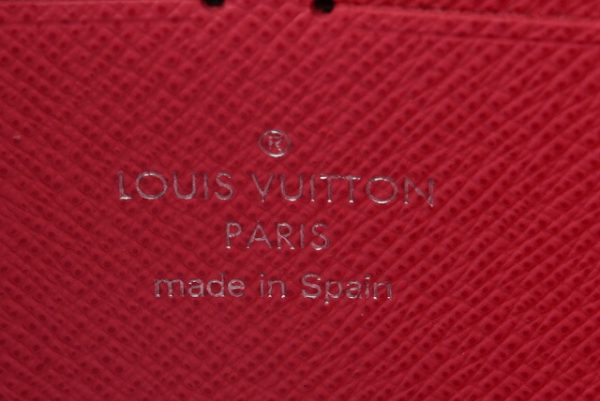 l 19 0096 8 Louis Vuitton Long Wallet Zippy Wallet Epi Freesia