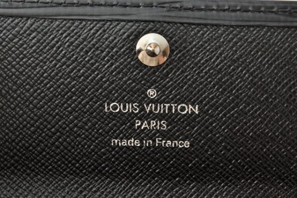 l 20 0017 5 Louis Vuitton 6 Key Case Epi Noir