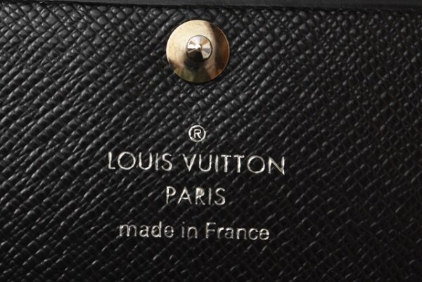 l 20 0018 5 Louis Vuitton Epi Noir 4 Key Case