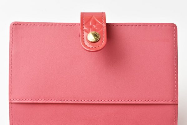 l 200830 14 9 Louis Vuitton Vernis Framboise Agenda PM Notebook Cover