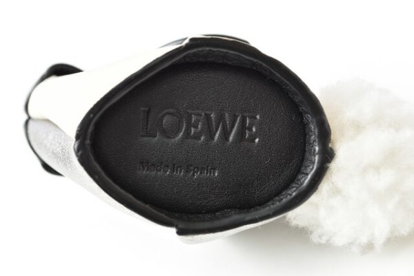 lo 201028 142 12 6 Loewe Coin Case Rabbit Charm Black White