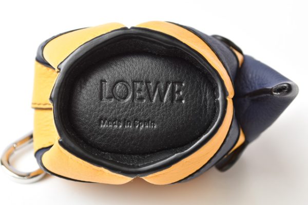 lo 201028 142 4 7 Loewe Elephant Charm Accessory Case Blue Yellow