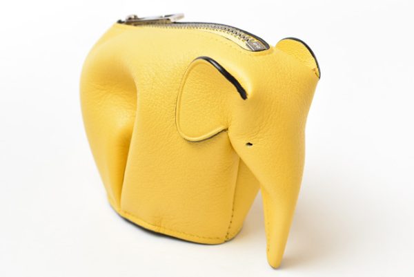 lo 201028 142 5 3 Loewe Elephant Charm Accessory Case Yellow