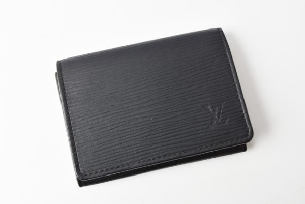 lv 201005 08 2 Louis Vuitton Card Case Anvelop Carte de Visite Epi Noir