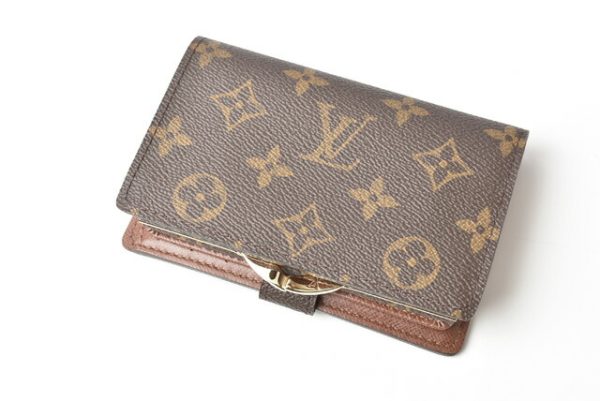 lv 201008 12 3 Louis Vuitton Viennois Wallet Monogram