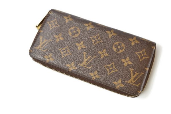 lv 201008 16 3 Louis Vuitton Zippy Wallet Monogram