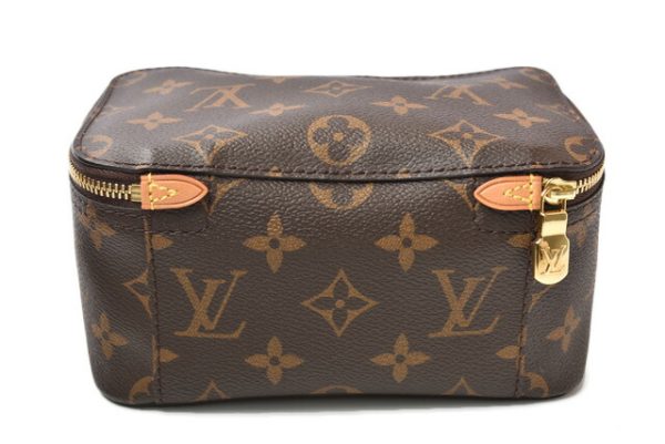 lv 201011 25 3 Louis Vuitton Monogram Pouch