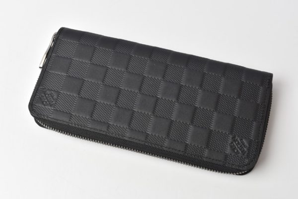 m 210810 12 lv 2 Louis Vuitton Zippy Wallet Damier Infini OnyBlack