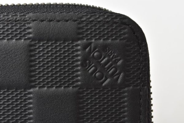 m 210810 12 lv 3 Louis Vuitton Zippy Wallet Damier Infini OnyBlack