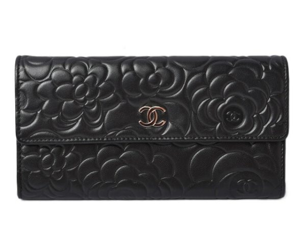 m 210810 31 ch 1 CHANEL Long Wallet Camellia Lambskin Black