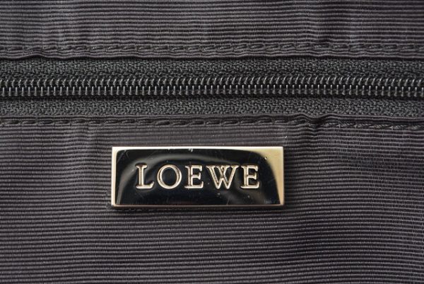 m 210810 35 lo 14 Loewe Amazona 28 Handbag Brown