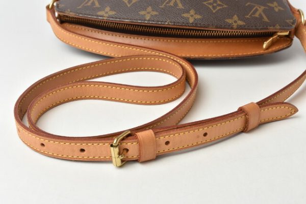 m21091b 34 lv 5 Louis Vuitton Monogram Drouot Shoulder Bag