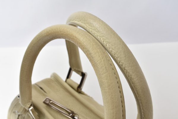 m21091b 37 lo 5 Loewe Mini Bag Anagram Cream