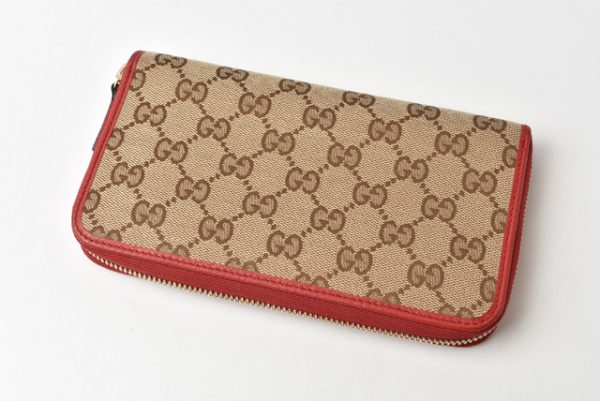 m211010 17 g 2 Gucci Long Wallet GG Beige