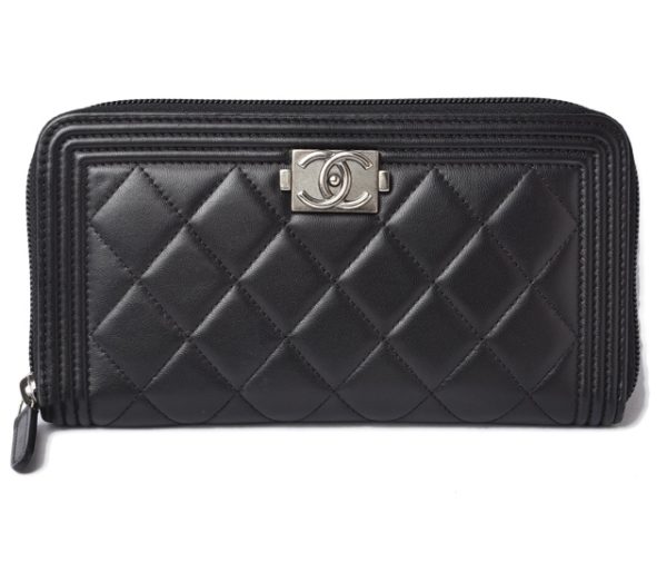 m211010 20 ch 1 CHANEL Long Wallet Boy Chanel Lambskin Black