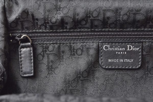 m211010 33 d 11 Christian Dior Handbag Black