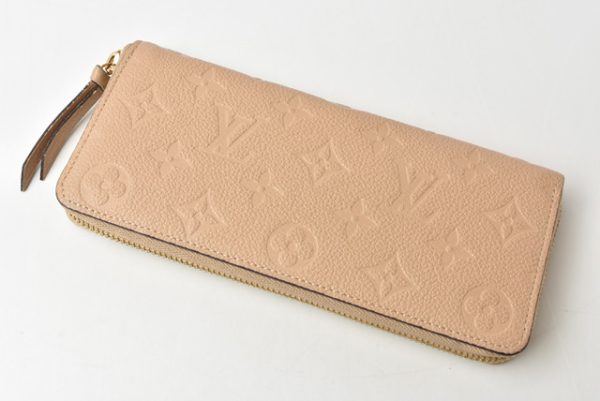 m211010 45 lv 2 Louis Vuitton Clemence Wallet Long Monogram Empreinte Dune Beige