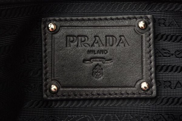 m211010 77 p 10 Prada Shoulder Bag Tote Bag Lambskin Pleated Nero