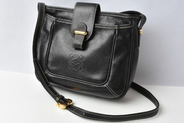 m211110 09 lo 4 Loewe Shoulder Bag Black