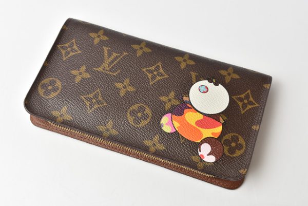 m211110 24 lv 2 Louis Vuitton Monogram Panda Zippy Wallet